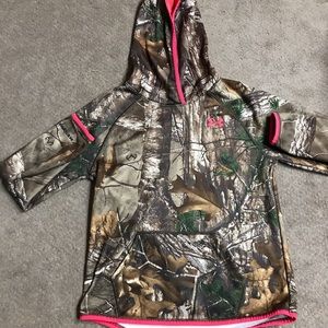 Girls Under Armour sweatshirt